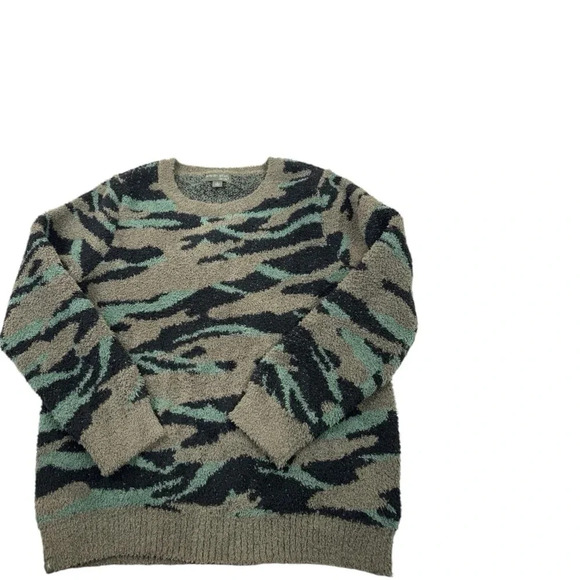 Barefoot Dreams Camouflage Sweater - Green and Black - Picture 4 of 9